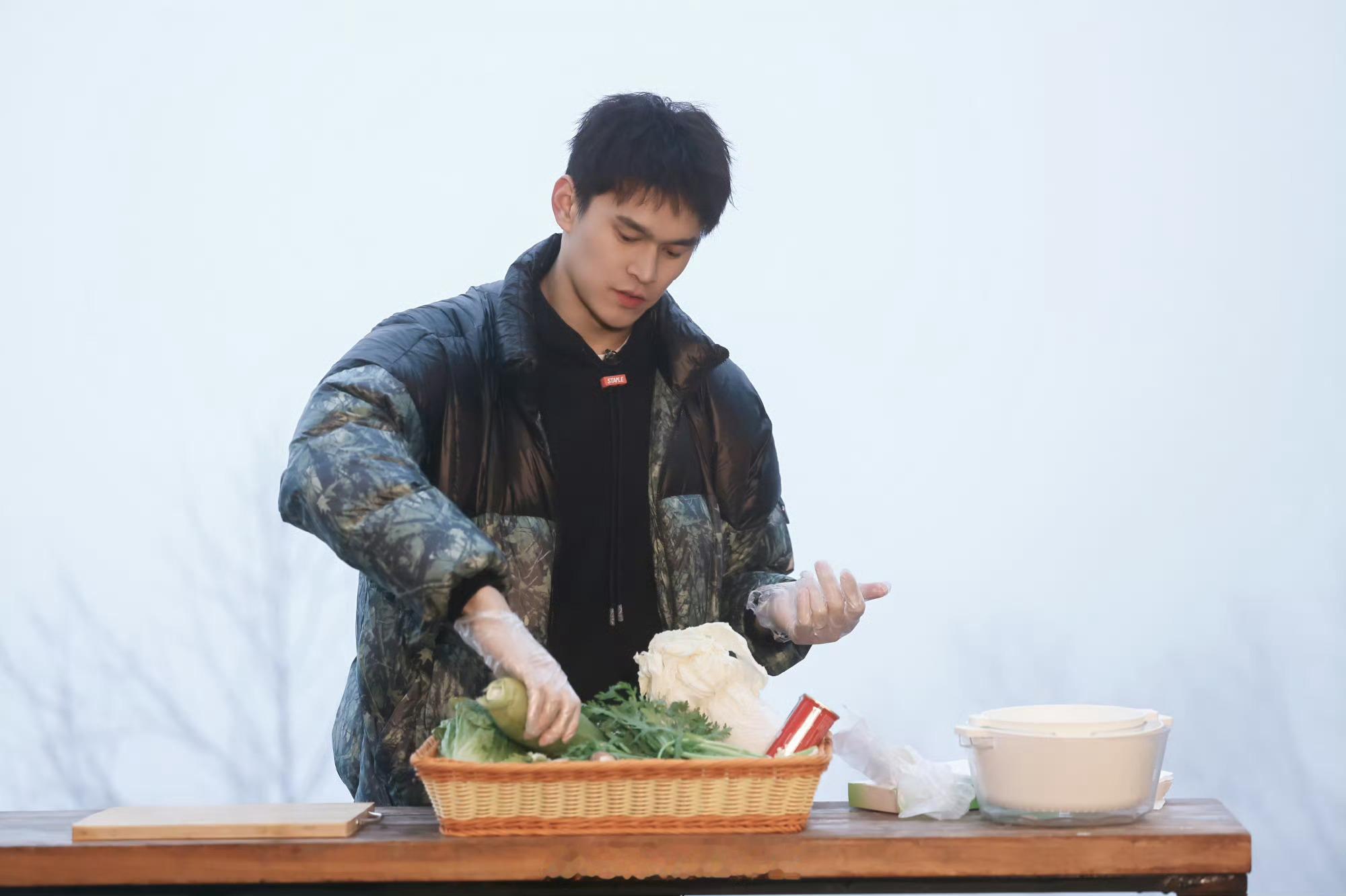 孙杨自曝曾遭朋友重创妻子的浪漫旅行孙杨因被朋友伤害而干涉张豆豆交友，“我是你老公