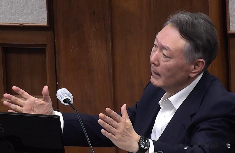 2025年12月26日，韩国首尔中央地方法院就前总统尹锡悦涉嫌妨害逮捕、侵犯国务