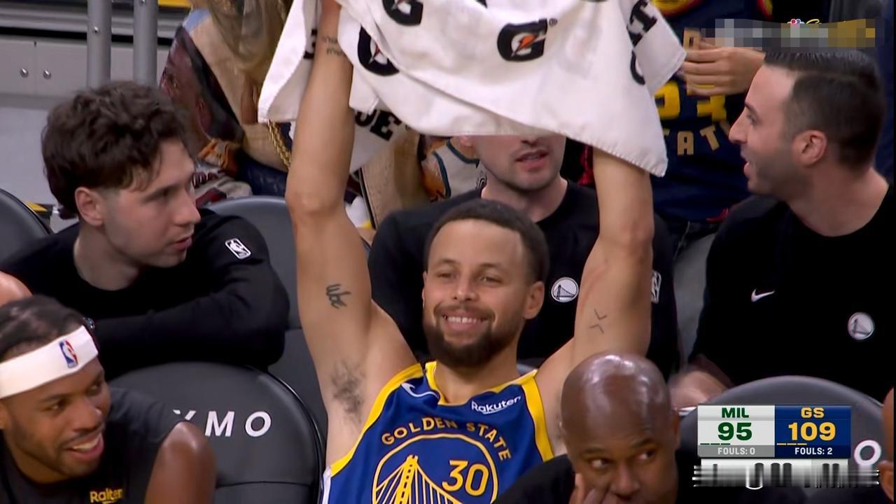 勇士超级巨星库里真是太烦人了，他总是不给我吐槽他的机会。在今天勇士主场以120: