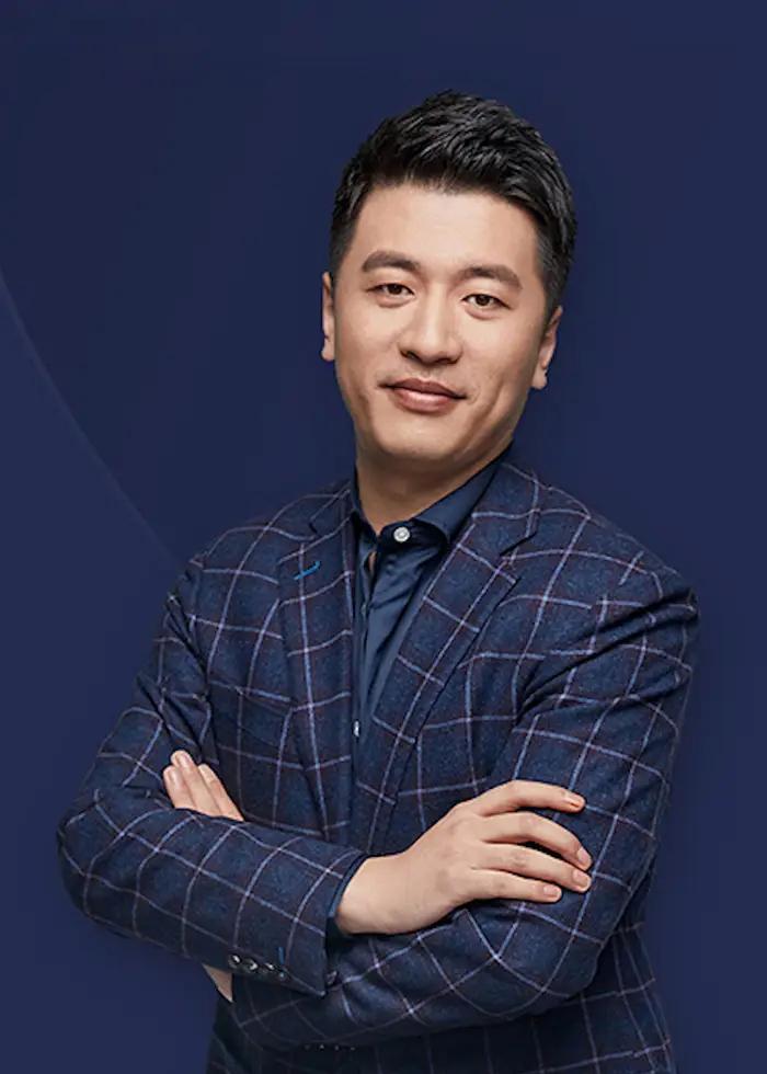 张雪峰说：“对于学习，不要给孩子讲大道理，你跟他说考个好高中好大学，以后找个好工
