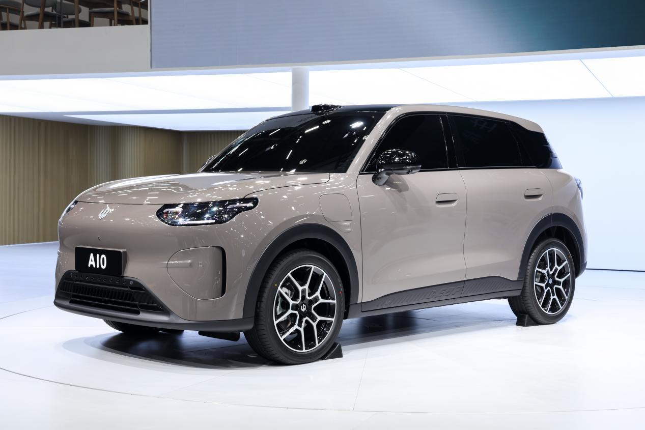 逛完广州车展，我最感兴趣还是零跑汽车！广州车展今年可以说是大牌云集，BBA等