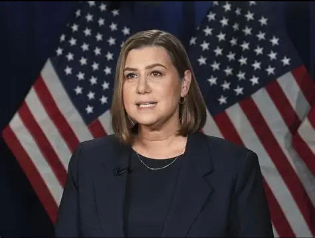 美国民主党籍参议员艾丽莎·斯洛特金（ElissaSlotkin）今天（北京时间