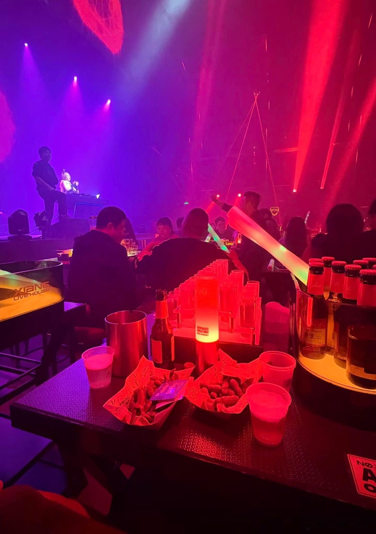 天天盯着这个破盘最没意思，偶尔缓解一下自己还挺不错。兄弟们也要多多放松放松。