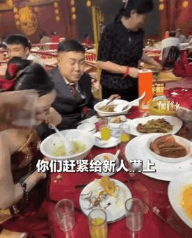“太真实了！5月1日中国青年报报道，山西阳泉，一对新人办完婚礼，婚宴刚结束，宾客