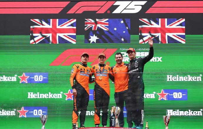 2026F1：梅奔在算账，维斯塔潘在“摆烂”，新规把围场搅成了两副面孔这两周看