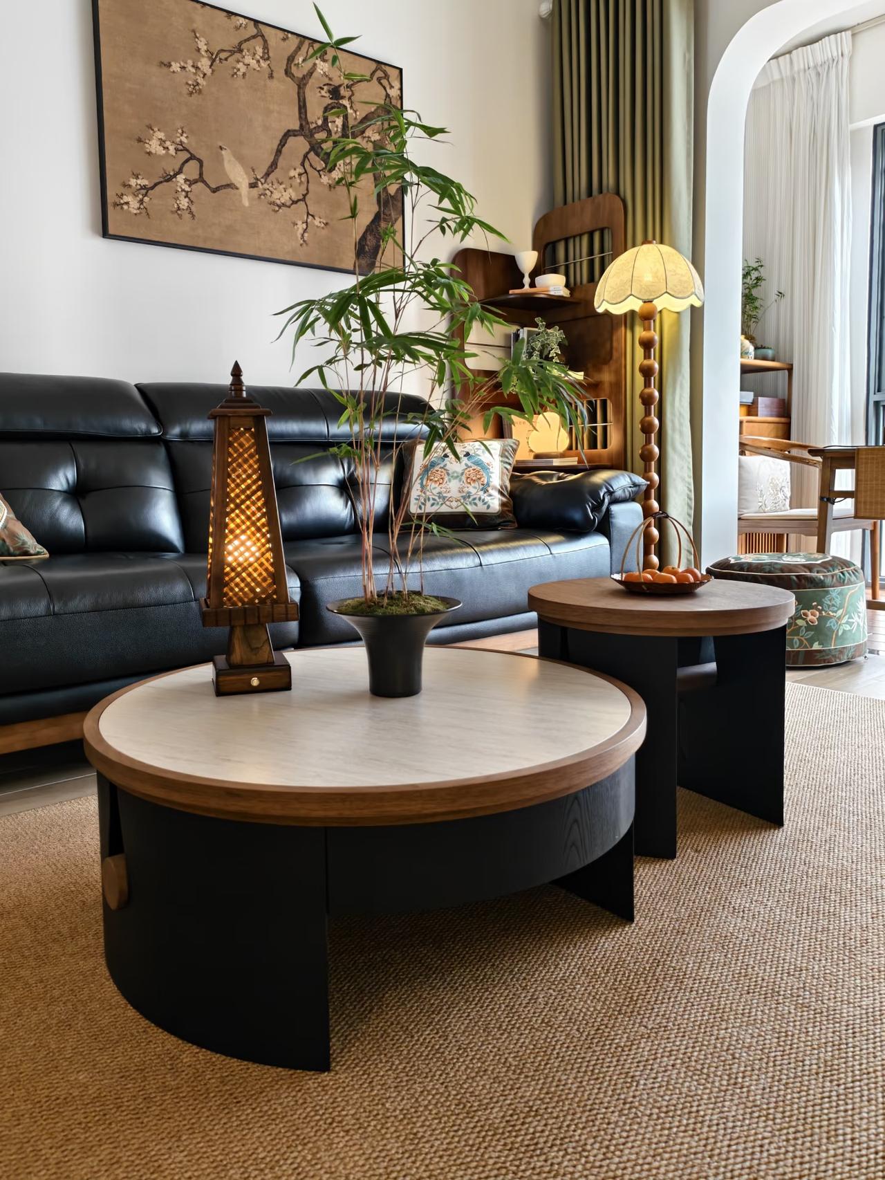 太喜欢这个中古风客厅了，融入了宋式美学的茶几真的好漂亮[微笑]