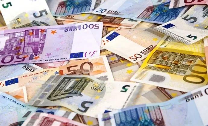 南宁打工人炸锅！毕业3年年薪15万，公积金余额近9万！这水平在南宁能横着走？