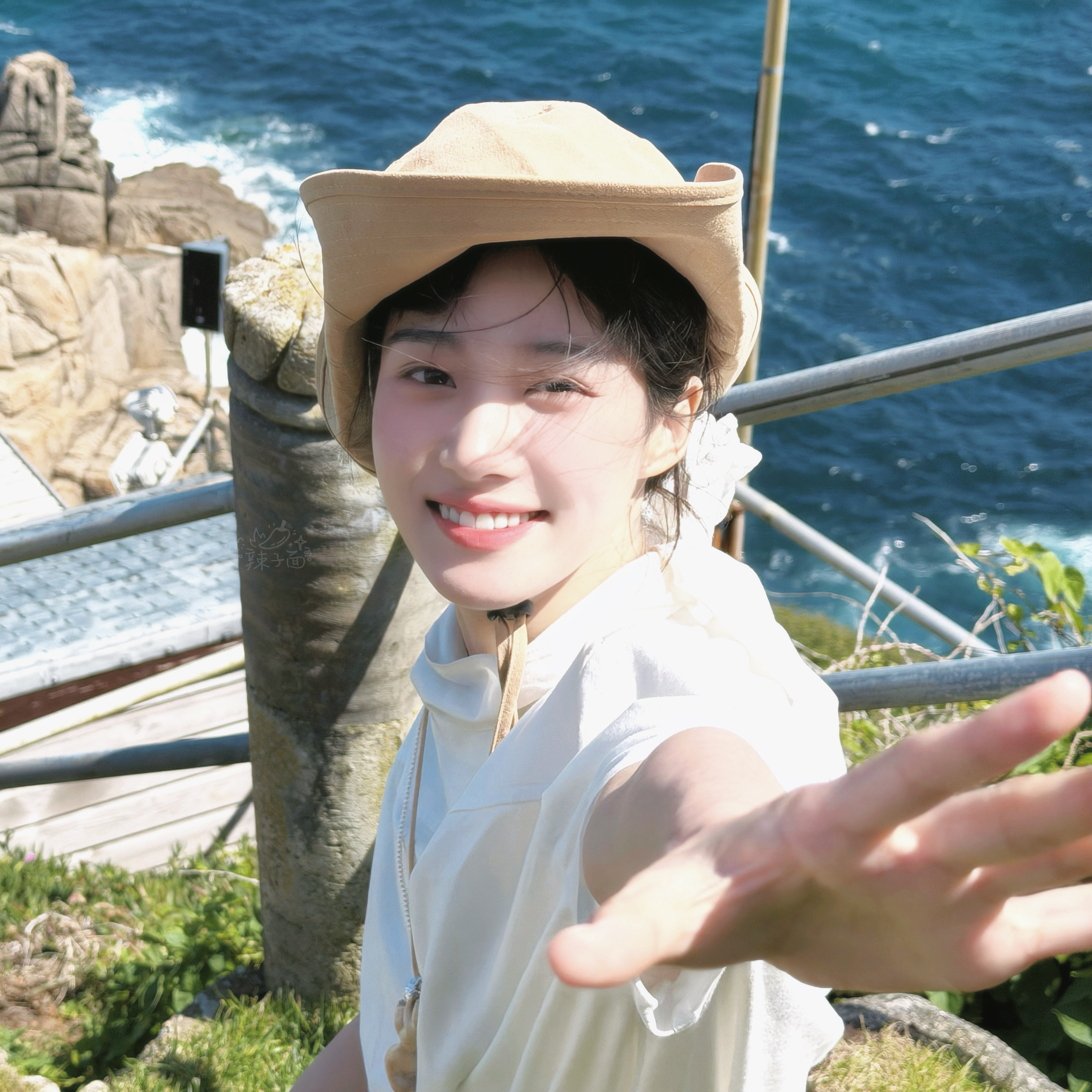 卢昱晓头像｜噜儿的旅行明信片​