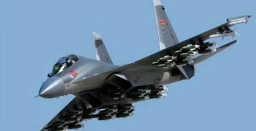 美军方表示，如果中国对台发动武统并划设禁航区，美方不得不击沉中方军舰。蔡正元表示