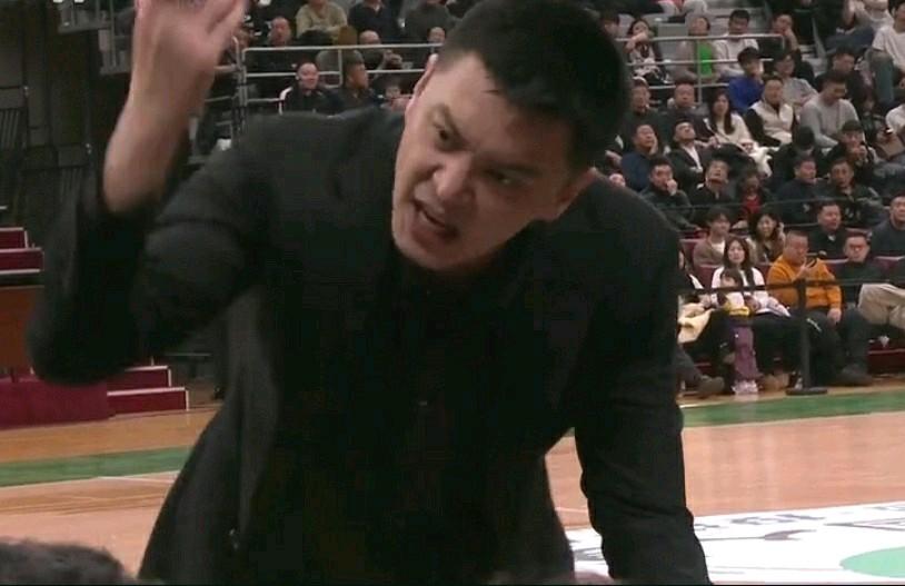 辽宁本钢打爆北京北控！！！辽宁（4胜1负）！本场比赛发挥出色的有：威尔斯（3