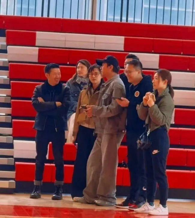 江西籍演员邓超传来新消息！5月28日，这位来自南昌的知名演员在社交平台上