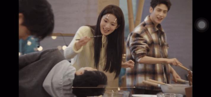 救命！敖子逸吃面姿势太绝了！陈瑶做好拌面，他就点头埋首大快朵颐，宛如金毛干饭+功