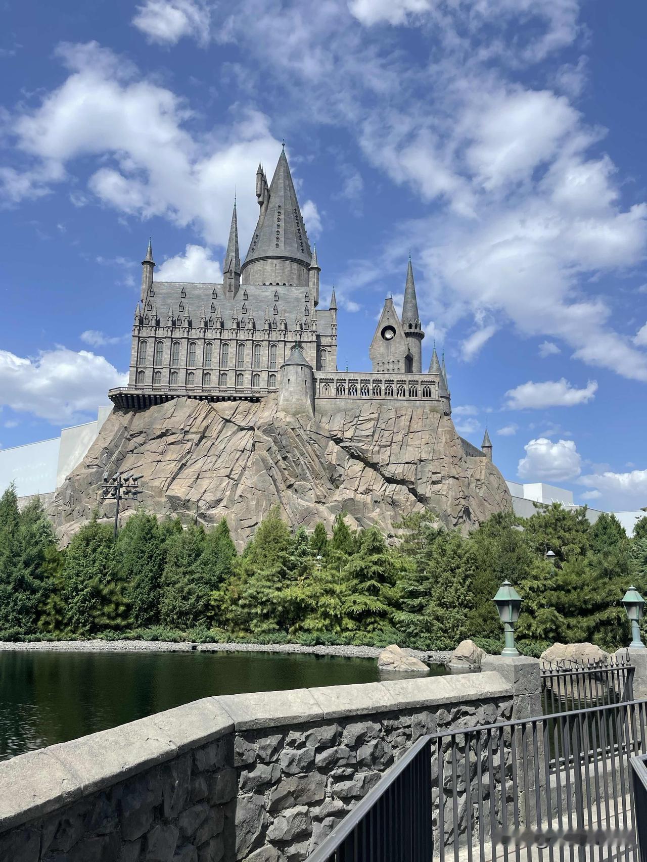 有个段子：过年时，小明的爸爸打麻将，让他入股，第一次投了10元回家后给了他20元