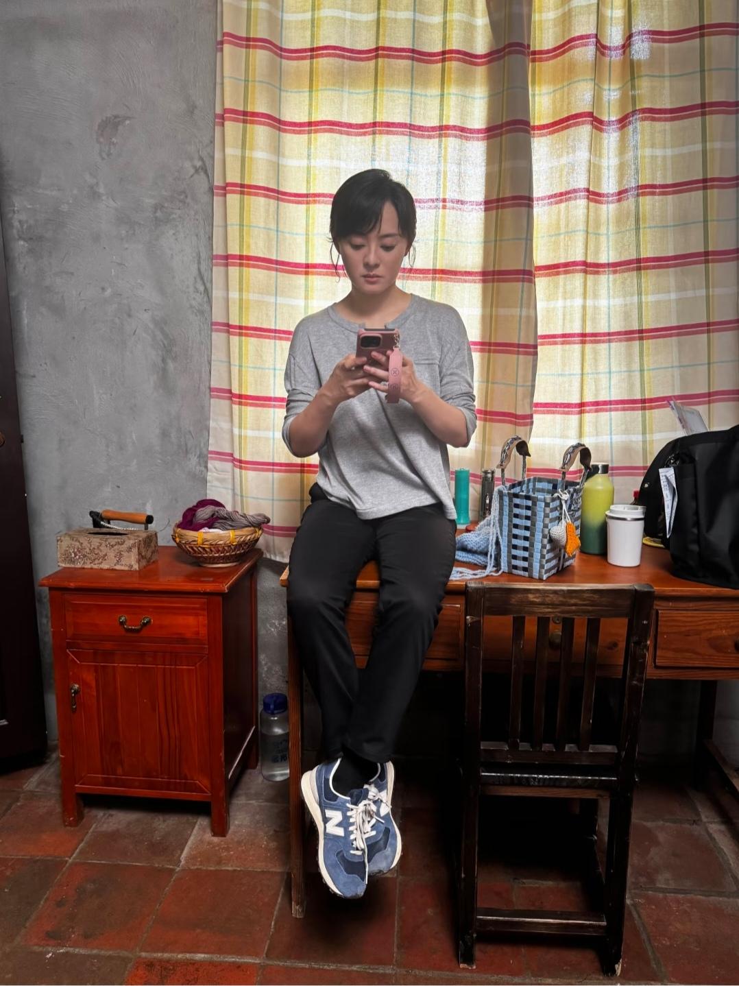 孙俪，这鞋子也太大了吧。
