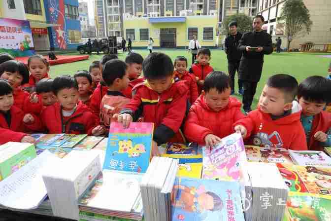富源胜境街道中心幼儿园巧手炮制“原味套餐”