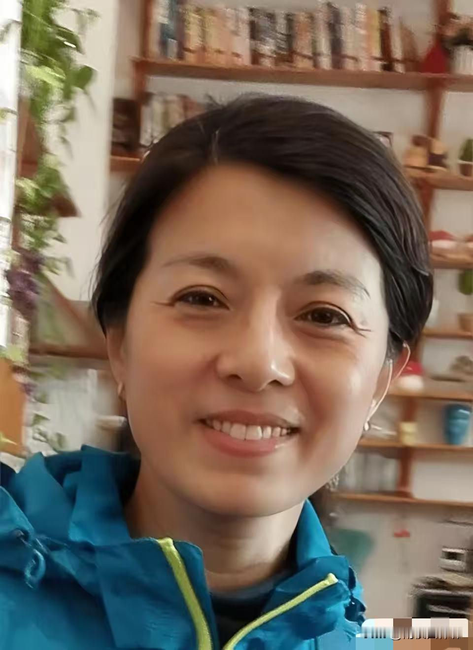 我好像明白，《牛来》这场狂欢真正戳中人的是什么了。一个60后的妈妈，孙丽芳