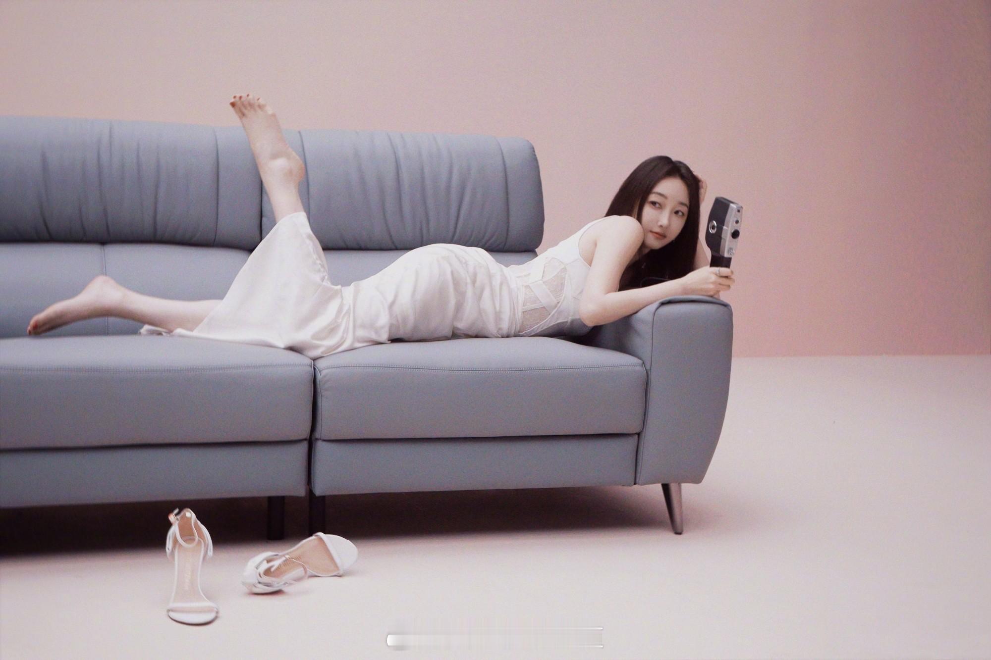 蒋梦婕好久不见的九宫格上线​​​