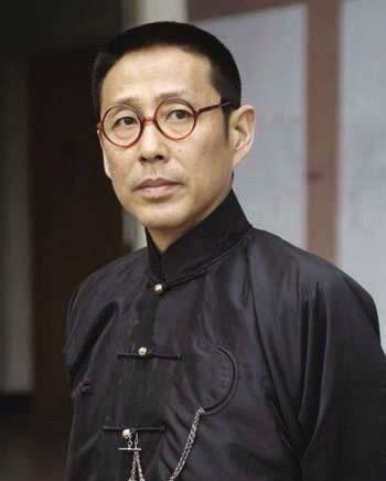 陈宝国与陈道明代表两种表演范式：前者在《大宅门》《大明王朝1566》中展现极强的