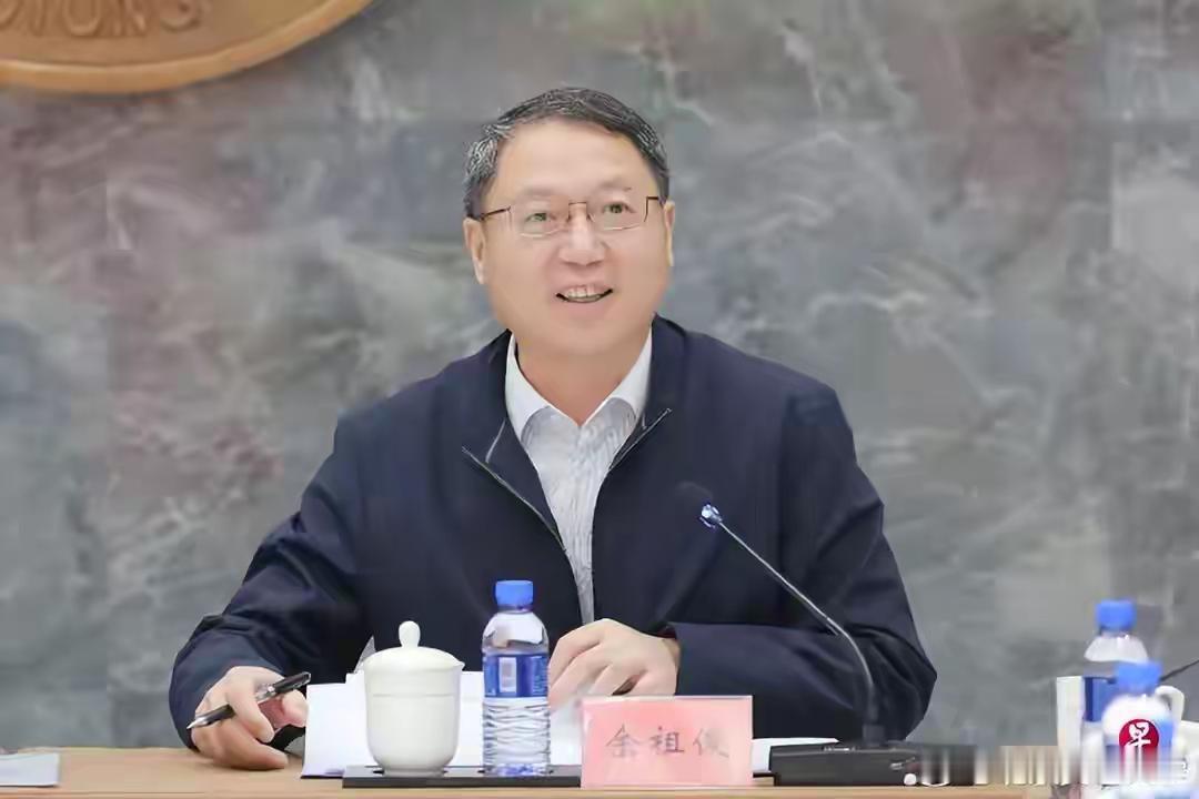 太奇怪了，北京交通大学竟然大量删除校长余祖俊的活动新闻。天下之大，无奇不有！