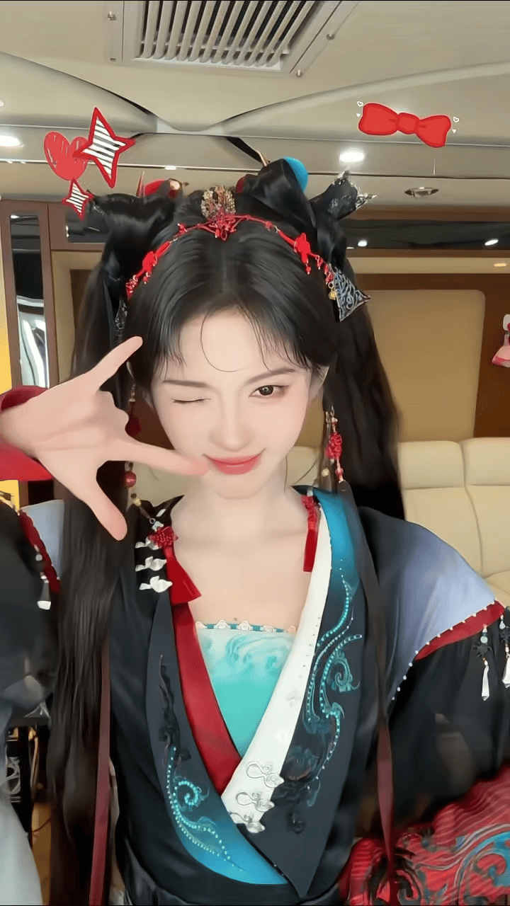 鞠婧祎张云龙跳法修散打来战鞠婧祎是怎么做到和谁都这么有cp感的这部剧的服化道看