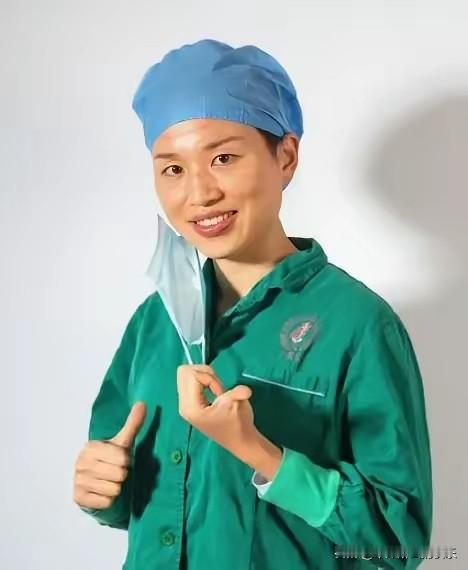 本不应该将这两人放在一起，可总刷到最快女护士张水华，多关注了一下，就产生了一个疑