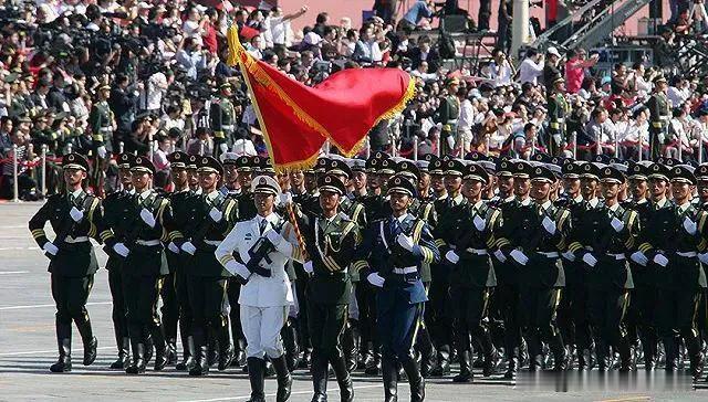 介文汲爆九三阅兵大招！中国军队亮出“杀手锏”！九三阅兵中国军事高超音速导弹