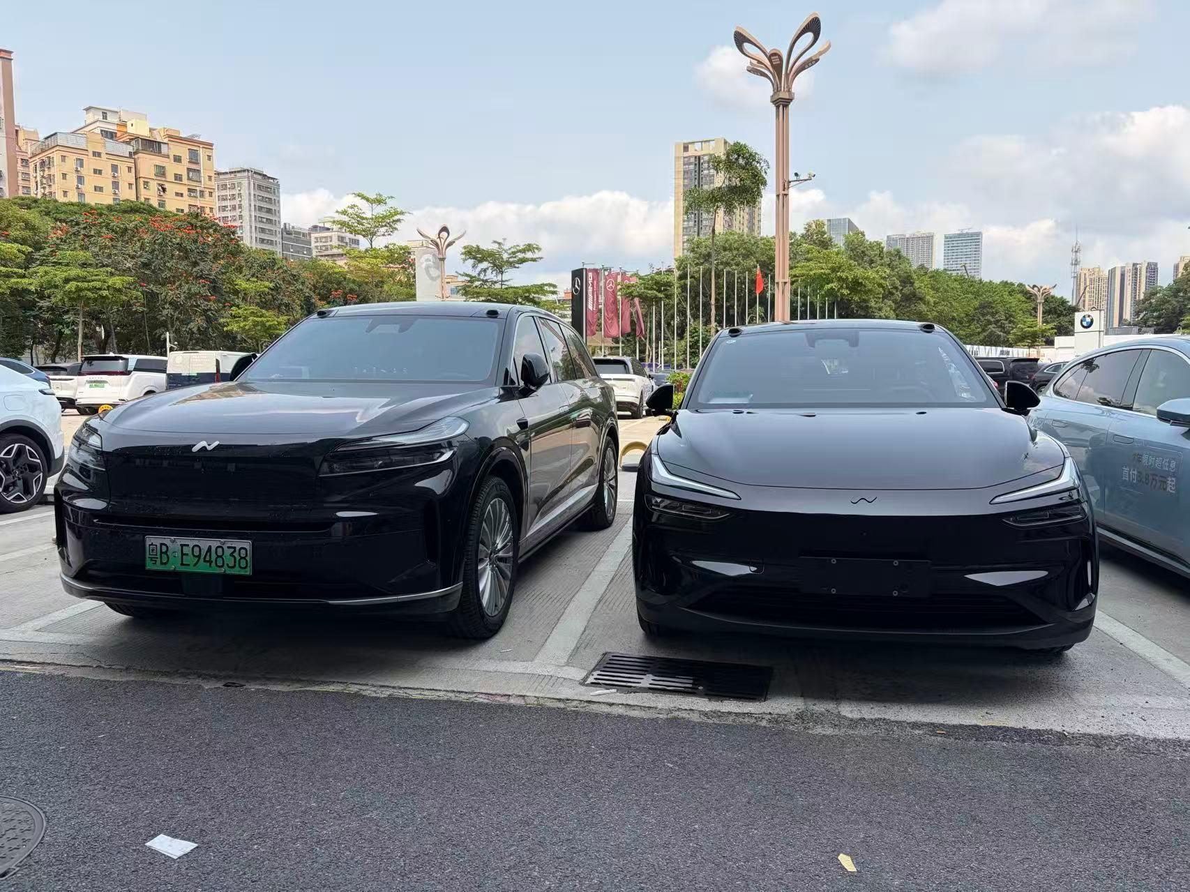 我的客座摄影师兼好兄弟，去年陪我去喜鹊梁拍了乐道L90之后，自己买了乐道L60给