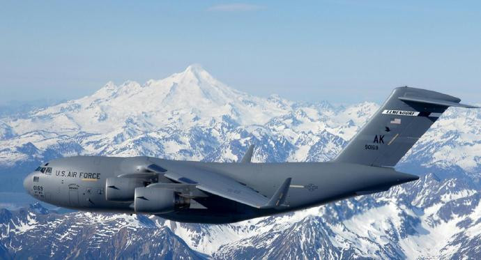 每天认识一件兵器C-17“环球霸王”Ⅲ运输机英文名称：C-17Globema