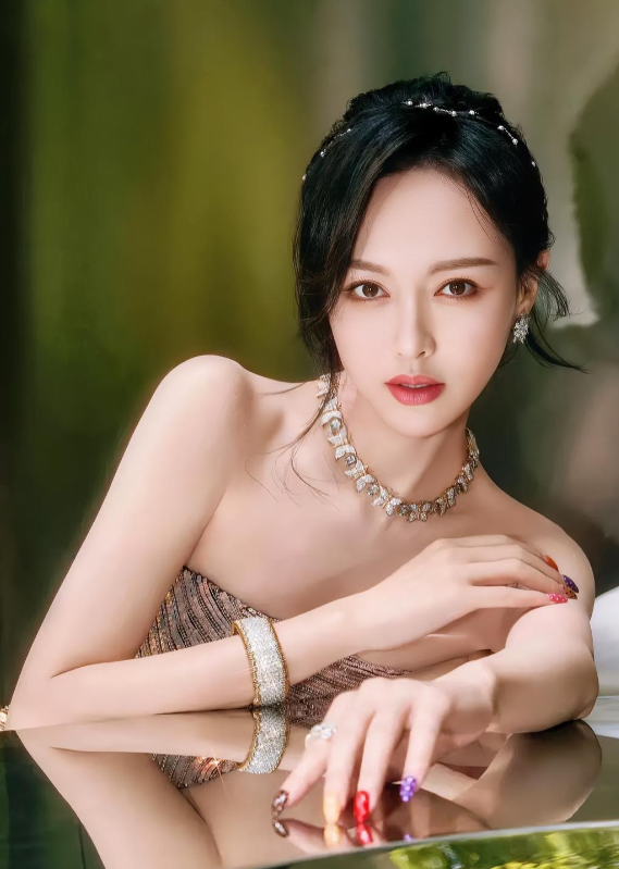 宋佳沉默了！佘诗曼也沉默了！她们怎么也没想到，金熊猫最佳女主角，打败自己的不