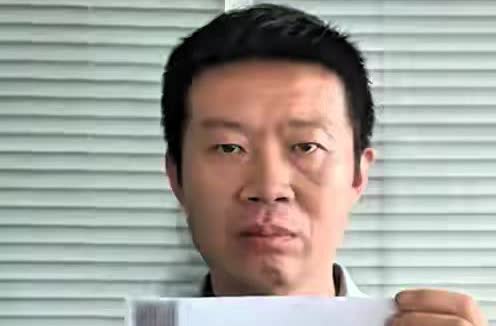 离了个大谱！直播中的男子表示很绝望！和妻子结婚22年，俩孩子却都不是自己的，一个