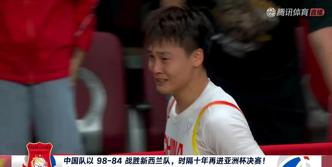 赵睿不愧是亚洲第一后卫，新一届中国男篮的绝对核心，堪比阿拉基和克拉克森，中国男篮