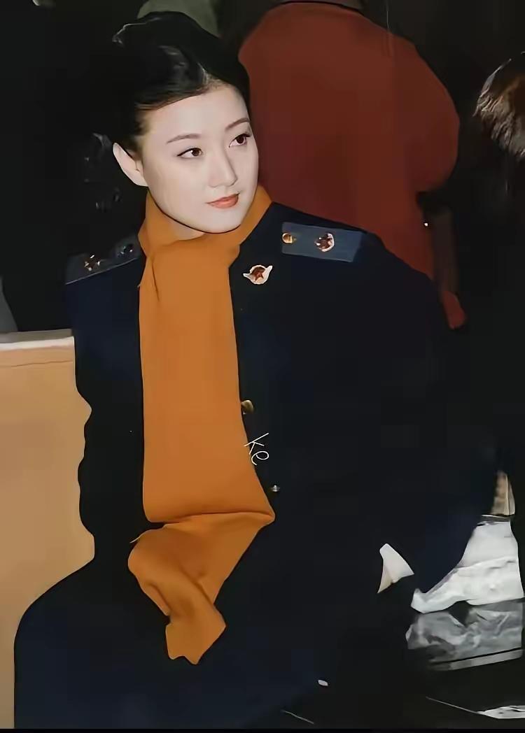 她真是太美了，身材很苗条，就算是杨钰莹、朱琳来了都是甘拜下风的存在她是国宝级别