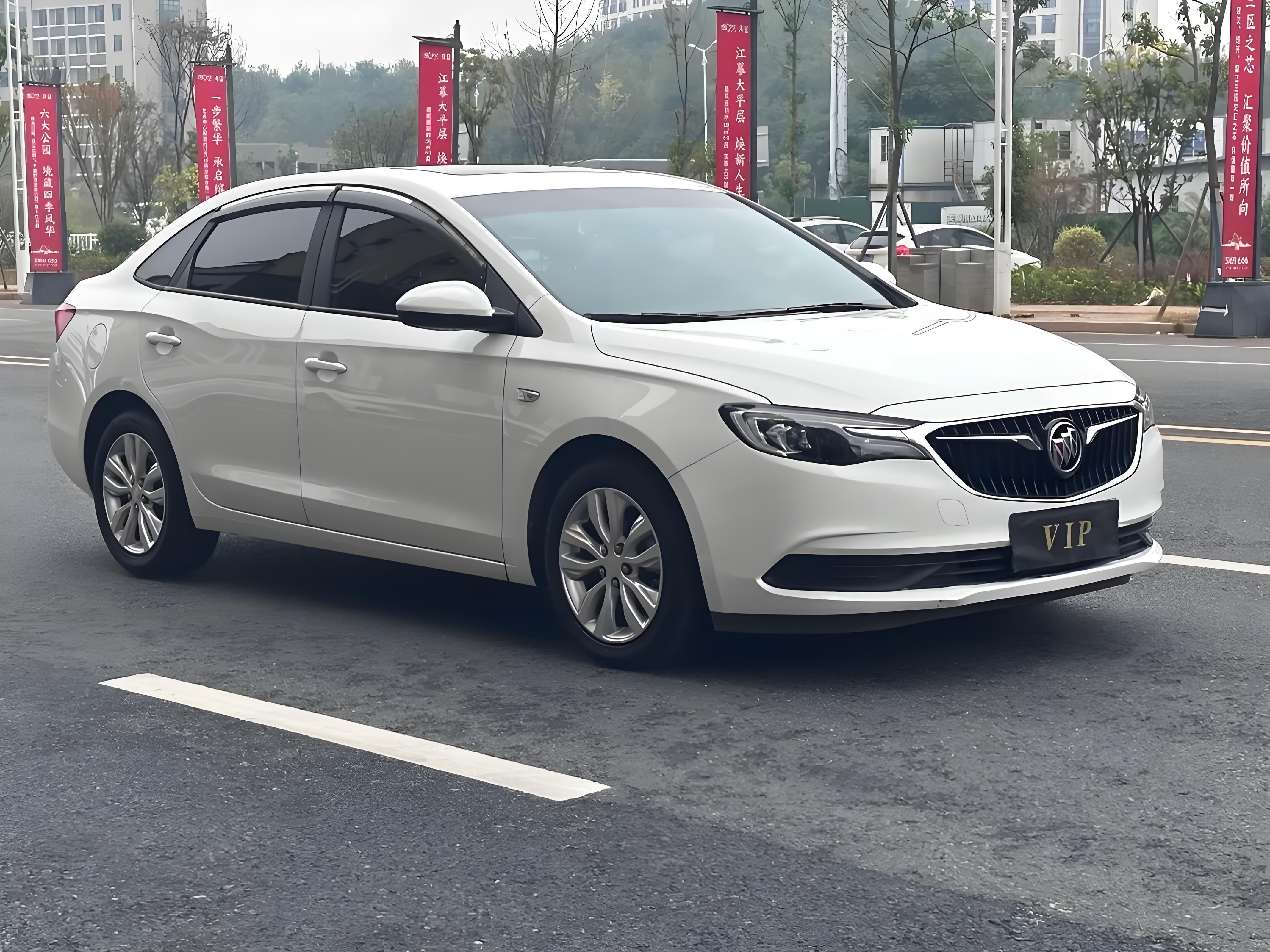 预算8万内买车！内弟的二手英朗购车实录，性价比拉满。预算有限，只想花小钱买台靠谱代步车！对比多款新车