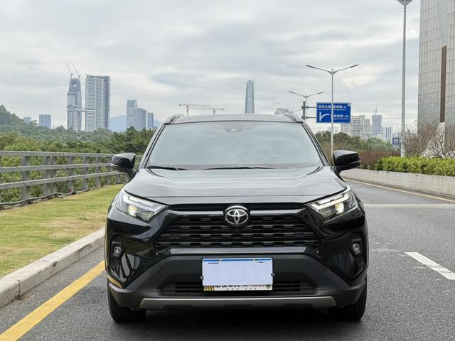 13.8万拿下准新车！二手2023款RAV4荣放，家用代步的宝藏之选预算14万