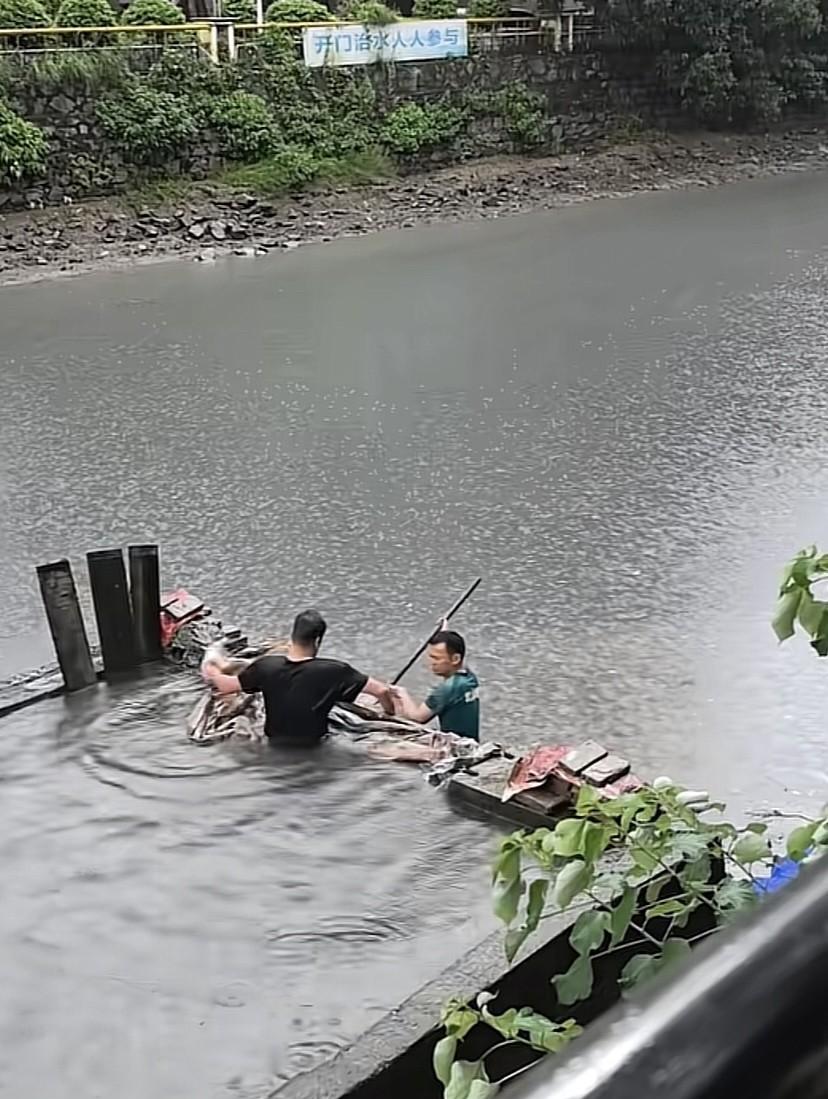 “赢了桑拿房，输了跪祠堂”！端午节就快到了，而广东本地的一年一度隆重的“房东运