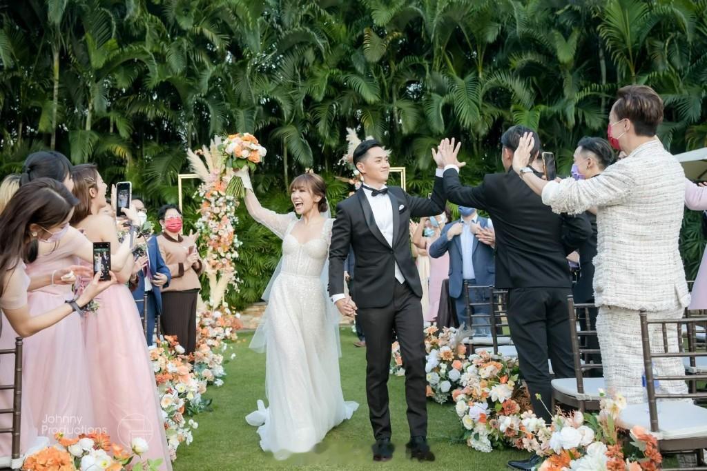 何雁诗驳斥放逐患病儿子说法透露移居加拿大原因带娃曾遭旁人冷眼心疼患病儿子被当