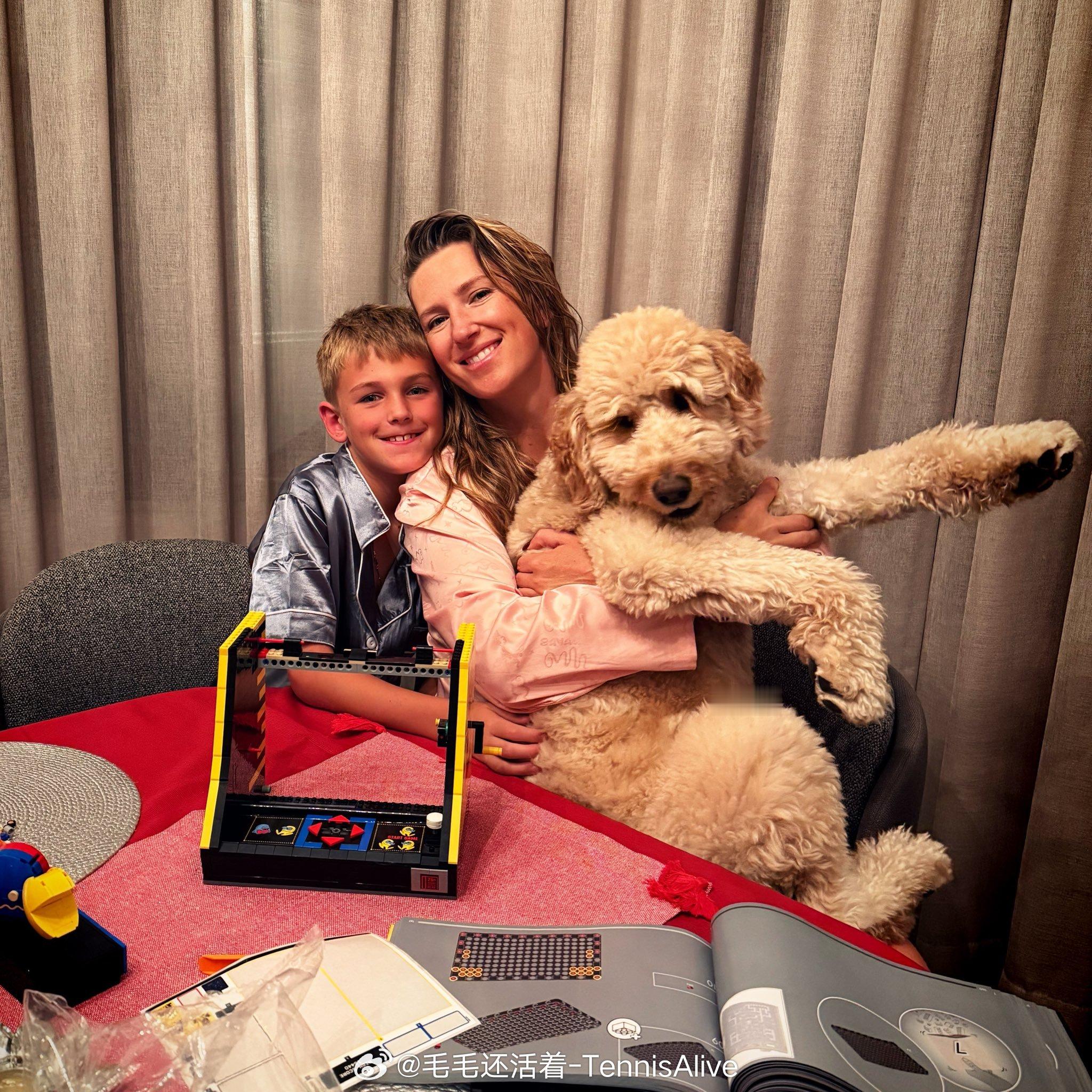 阿扎伦卡没有参加本届澳网。去年她只参加了11站比赛。在自己的最后一站比赛美网打进