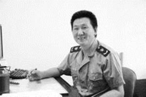 1985年，老山战场上，杨启良歼敌18人，转业后却遭地方恶霸刁难，他大怒：“我就