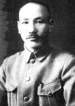 蒋介石在台湾的雕像，如今几乎全部拆除。说来讽刺，蒋介石做梦都没有想到，自己竟会是