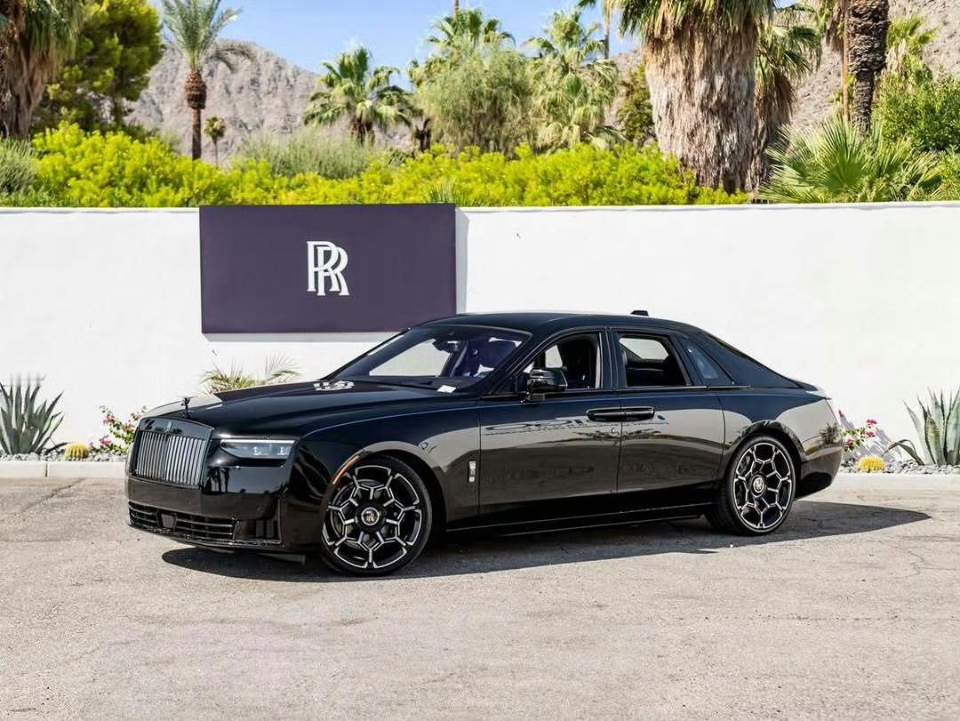 劳斯莱斯GhostBlackBadge[墨镜][墨镜]​​​