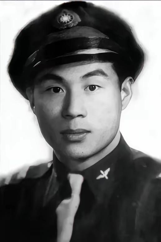 1983年，县领导下乡视察，在孙家村，一个老人烧水招待他，他看了老人一眼，面露惊