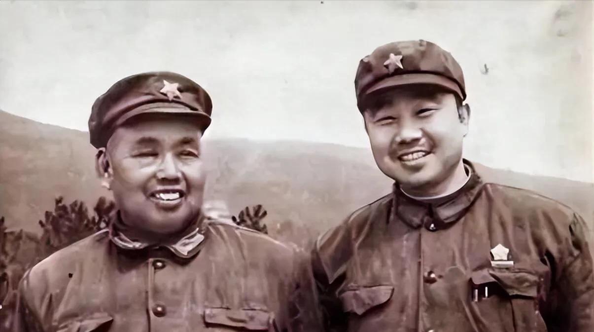 1957年，许世友将军的警卫连长去上海出差，和一男人擦肩而过。军人的警觉，让他猛