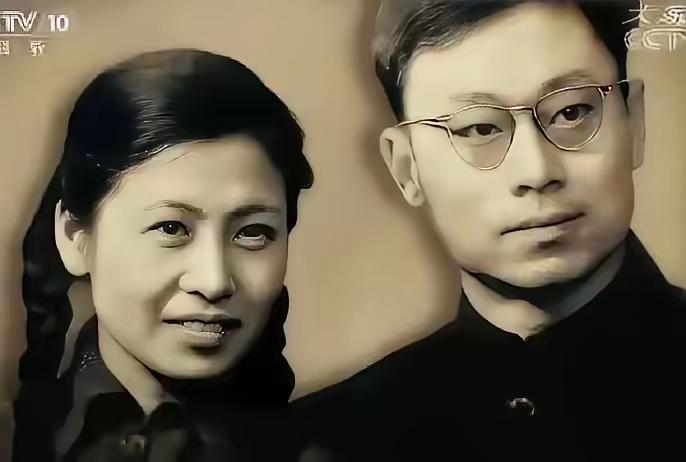 1940年代末，北京大学数学系出了一套难度拉满的代数试卷，全系学生考完一片哀嚎，
