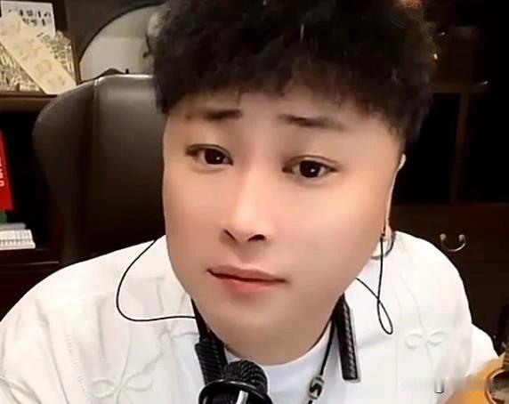  寂寞点评巴扎黑与T佑事件，积怨已久！ 寂寞评说巴扎黑