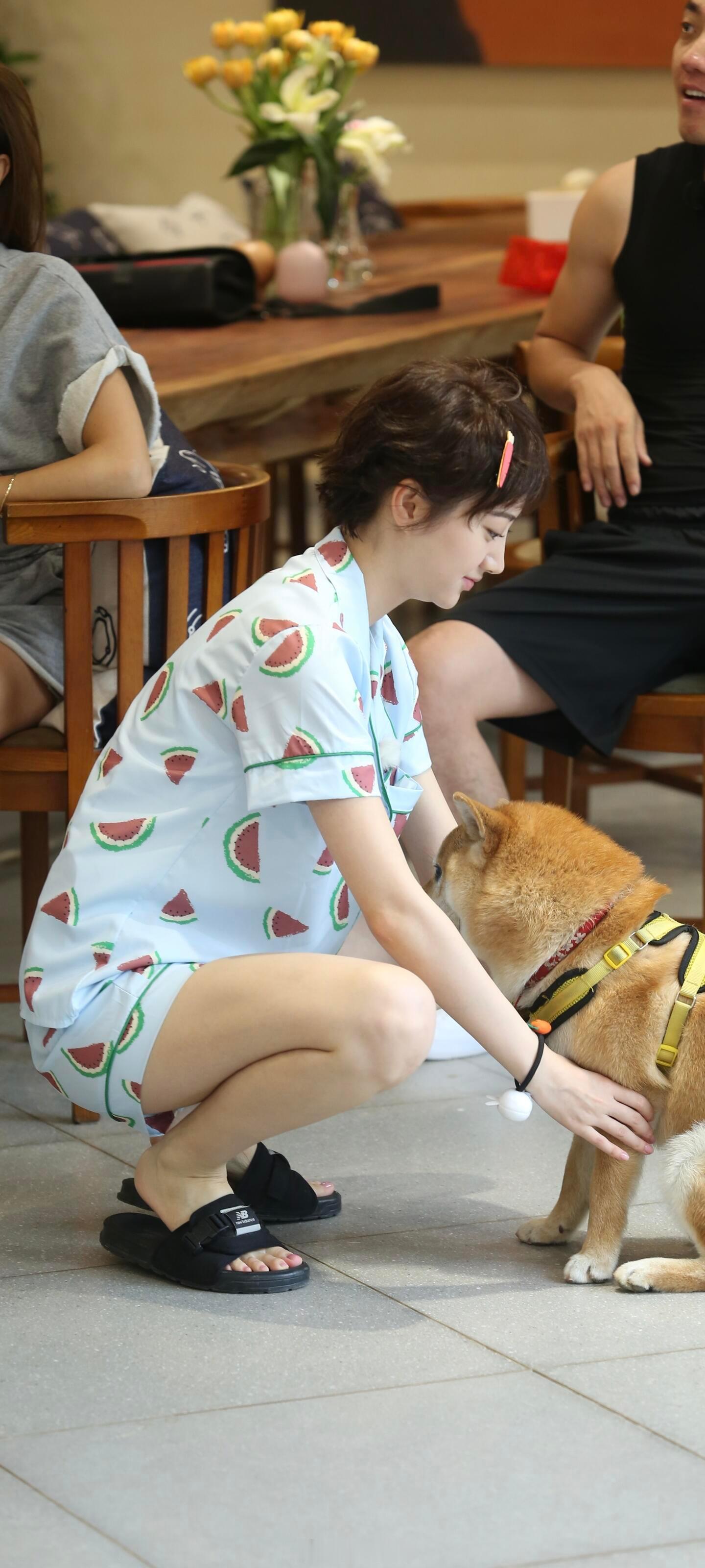 景甜以前竟然有双下巴