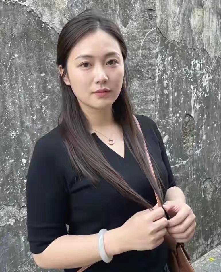 这素颜也太太太太太太好看了吧[玫瑰][玫瑰][玫瑰][比心][比心][比心]