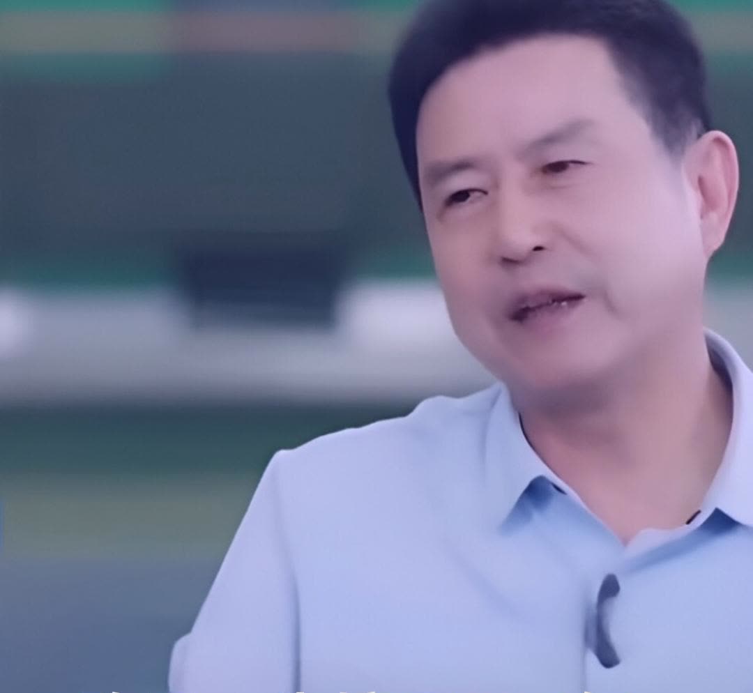 陈忠和指导曾说：“朱婷是一百年难得的一个运动员”！郎平指导说：“我觉得最