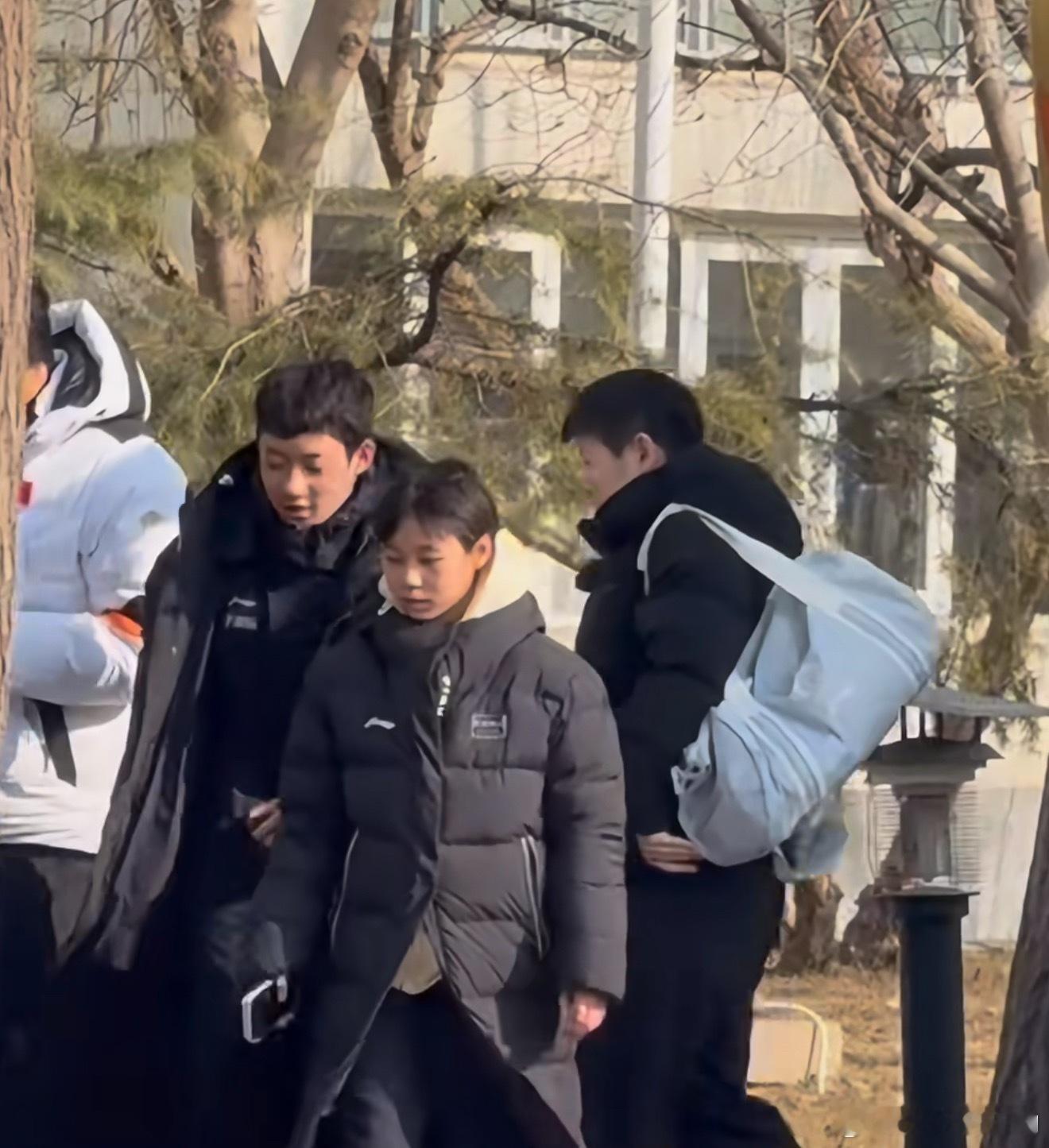 莎莎剪头发啦～