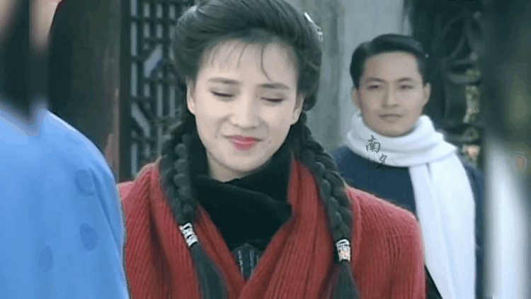 61岁古典美人何晴患病去世，令人惋惜不已。何晴61岁，外形美，气质佳，温婉清雅