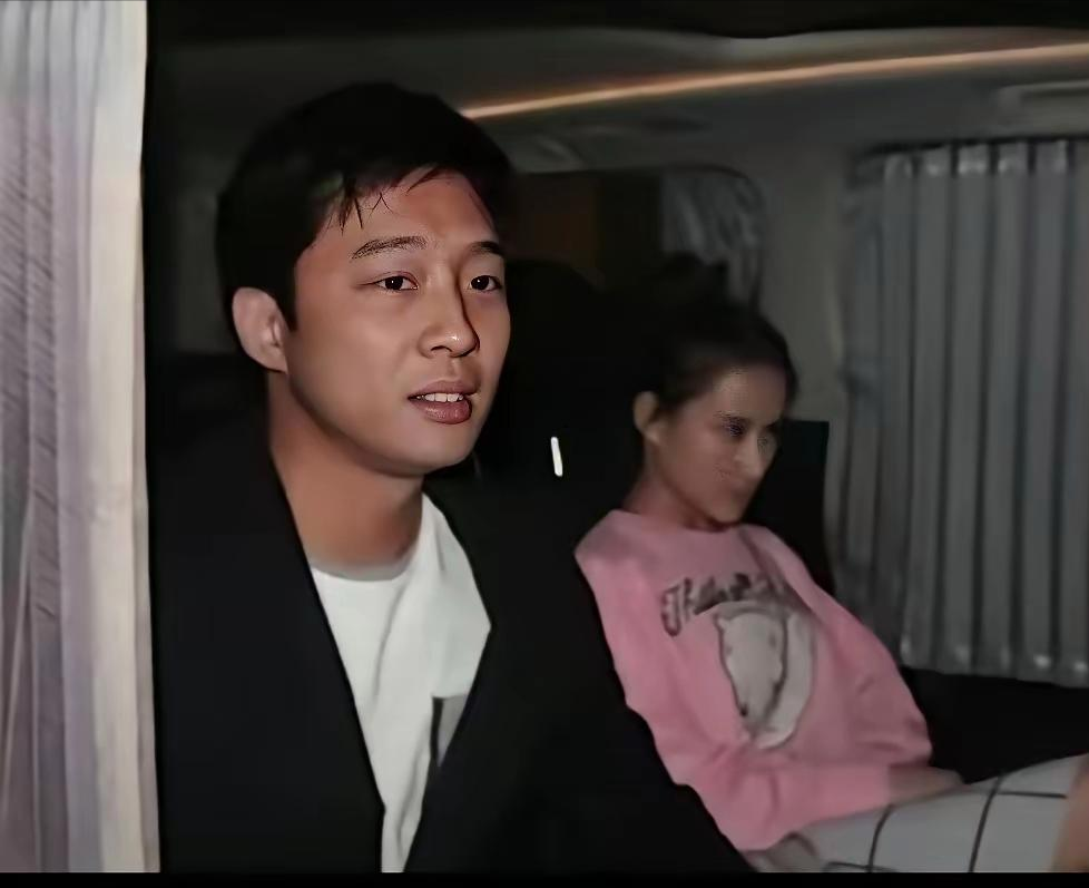 当年霍启山但凡主动往前多走一步，何超莲说不定早就成了霍家儿媳，哪还有后来的豪门意难平。2016年俩人